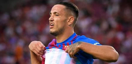 Rey Manaj volvió a jugar en Stuttgart